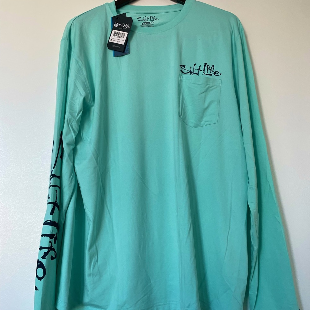 NWT: SALT LIFE Men’s Longsleeve